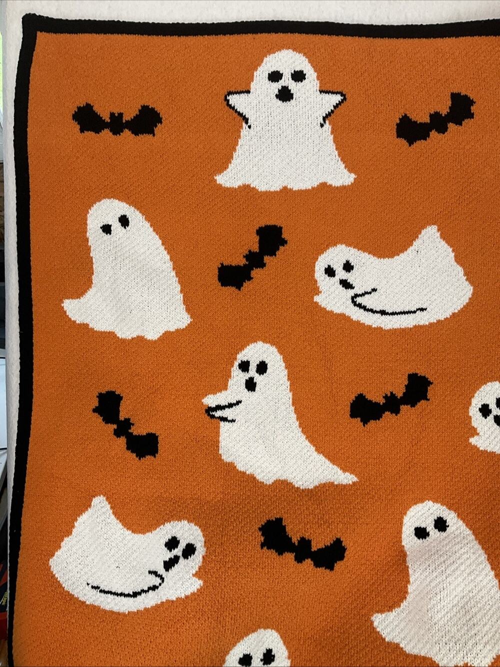 AMELIE HOME Soft Thick Knit Halloween Ghost Bat Blanket Throw Blanket 50" x 60"